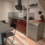 S Bourgeois 2 T3 Equipe Au Centre