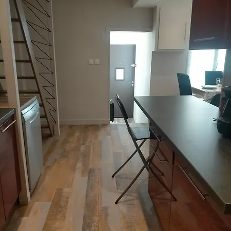 S Bourgeois 2 T3 Equipe Au Centre