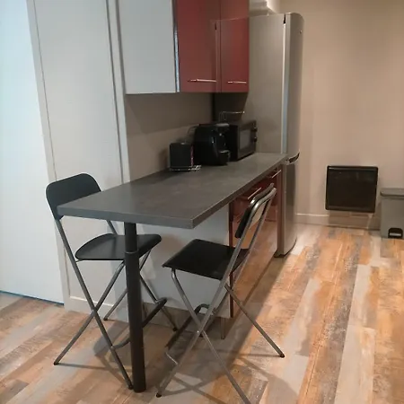 Apartment S Bourgeois 2 T3 Equipe Au Centre