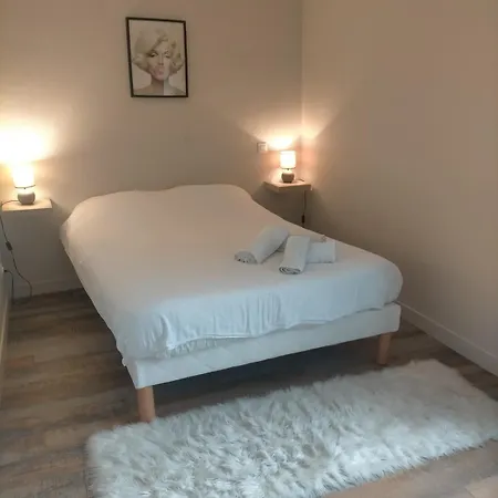 S Bourgeois 2 T3 Equipe Au Centre アパート スダン