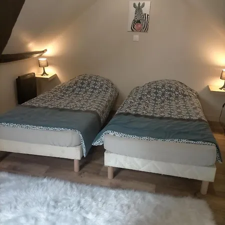 S Bourgeois 2 T3 Equipe Au Centre Apartment *